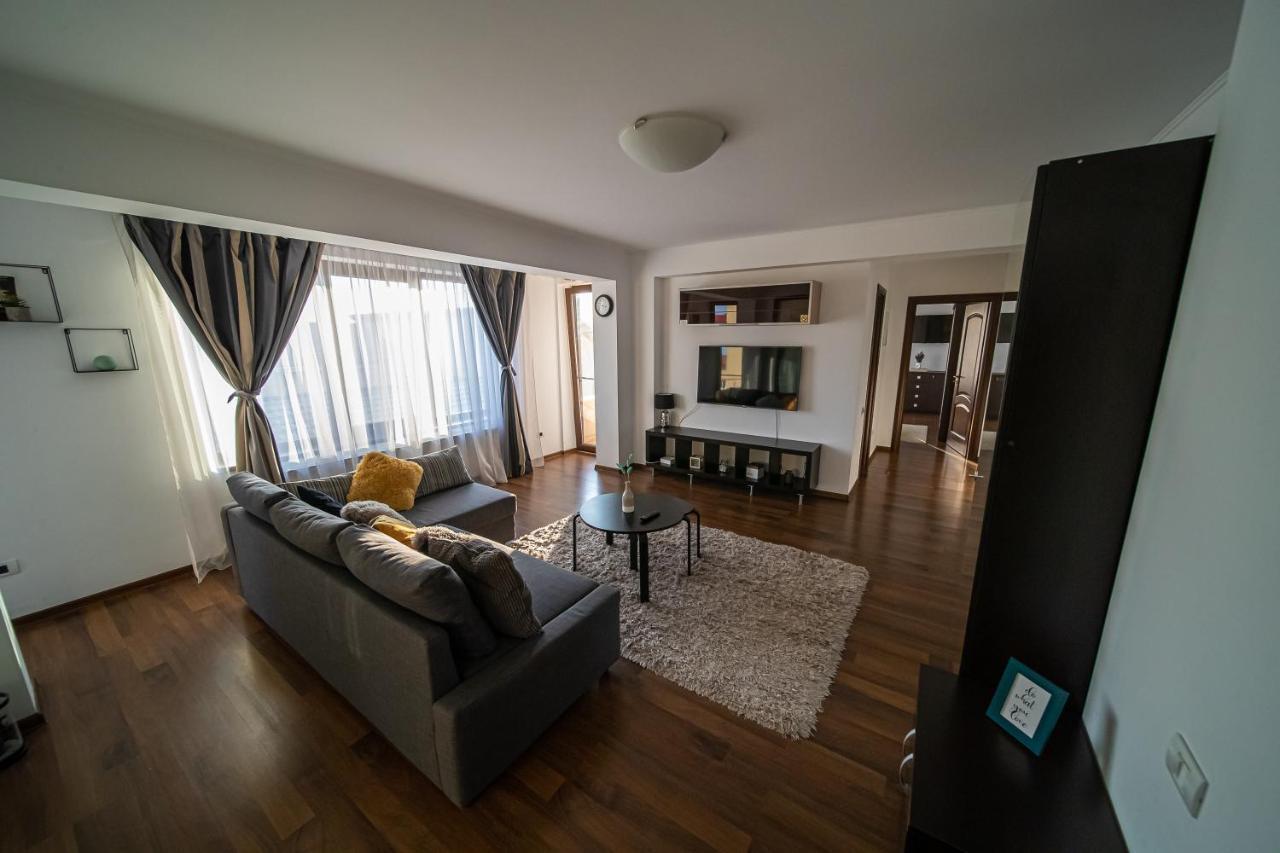 Apartament Tatu Bar&Grill Otopeni Buitenkant foto
